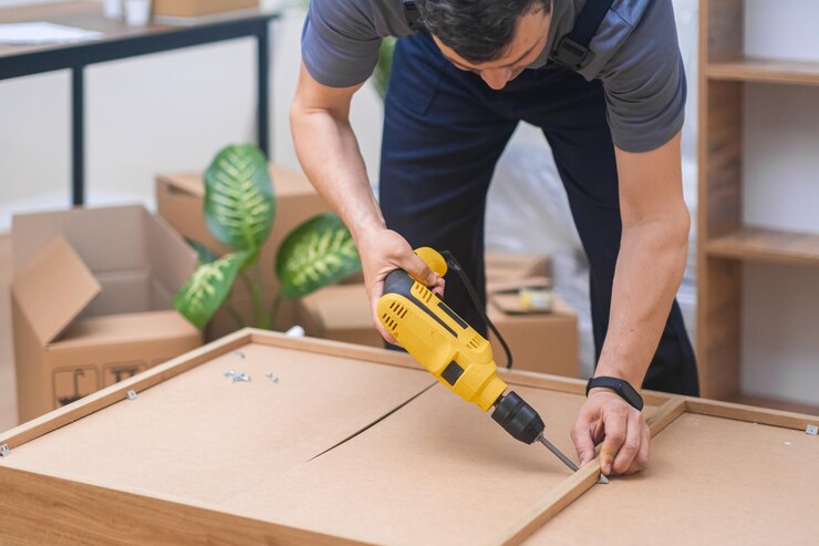 التركيب والتجميع